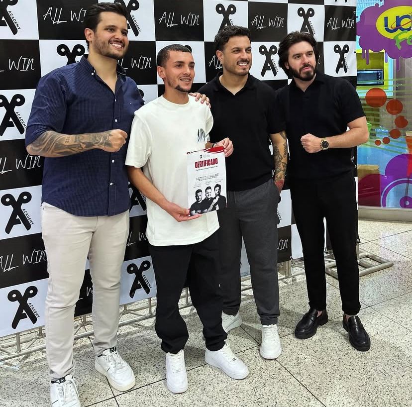 Equipe de barbeiros certificados da New Point Barbearia em Sertãozinho-SP